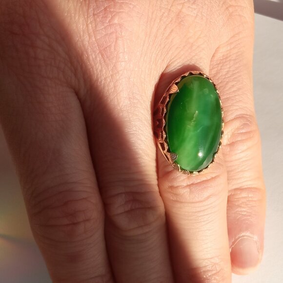 14K Solid Gold Large Cat's Eye Jade Ring - Custom Design, Natural Jade - Picture 7 of 7